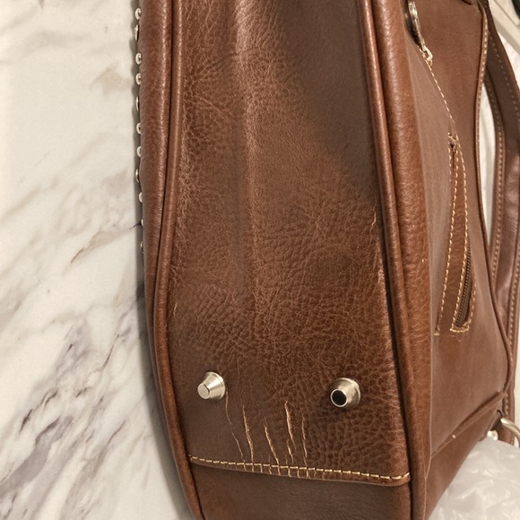 Attractive Montanawest Southwest Design Shoulder Bag - Camel Brown - Picture 8 of 10